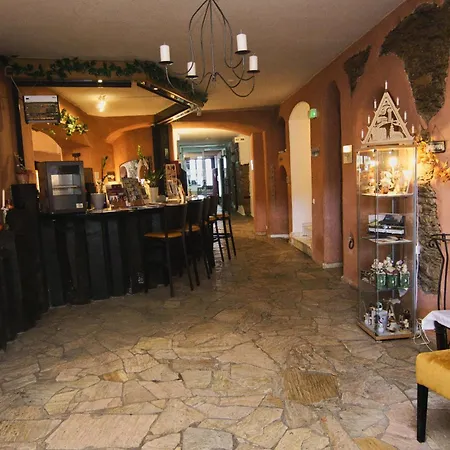 Saechsischer Hof In Otel